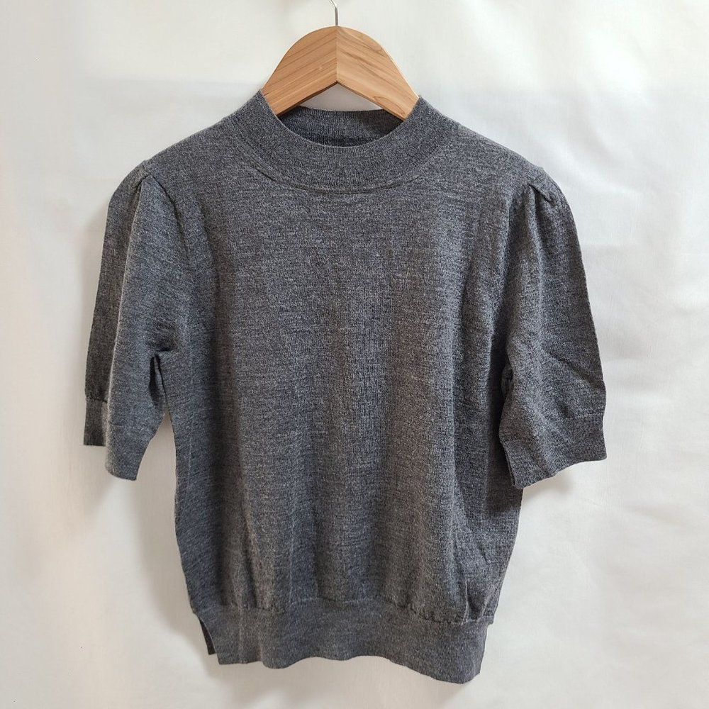 Women's gray knitted short sleeves